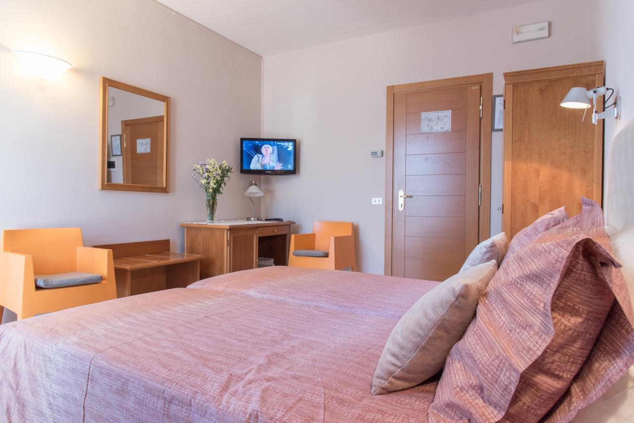Hotel Antica Stallera Cannobio Ngoại thất bức ảnh